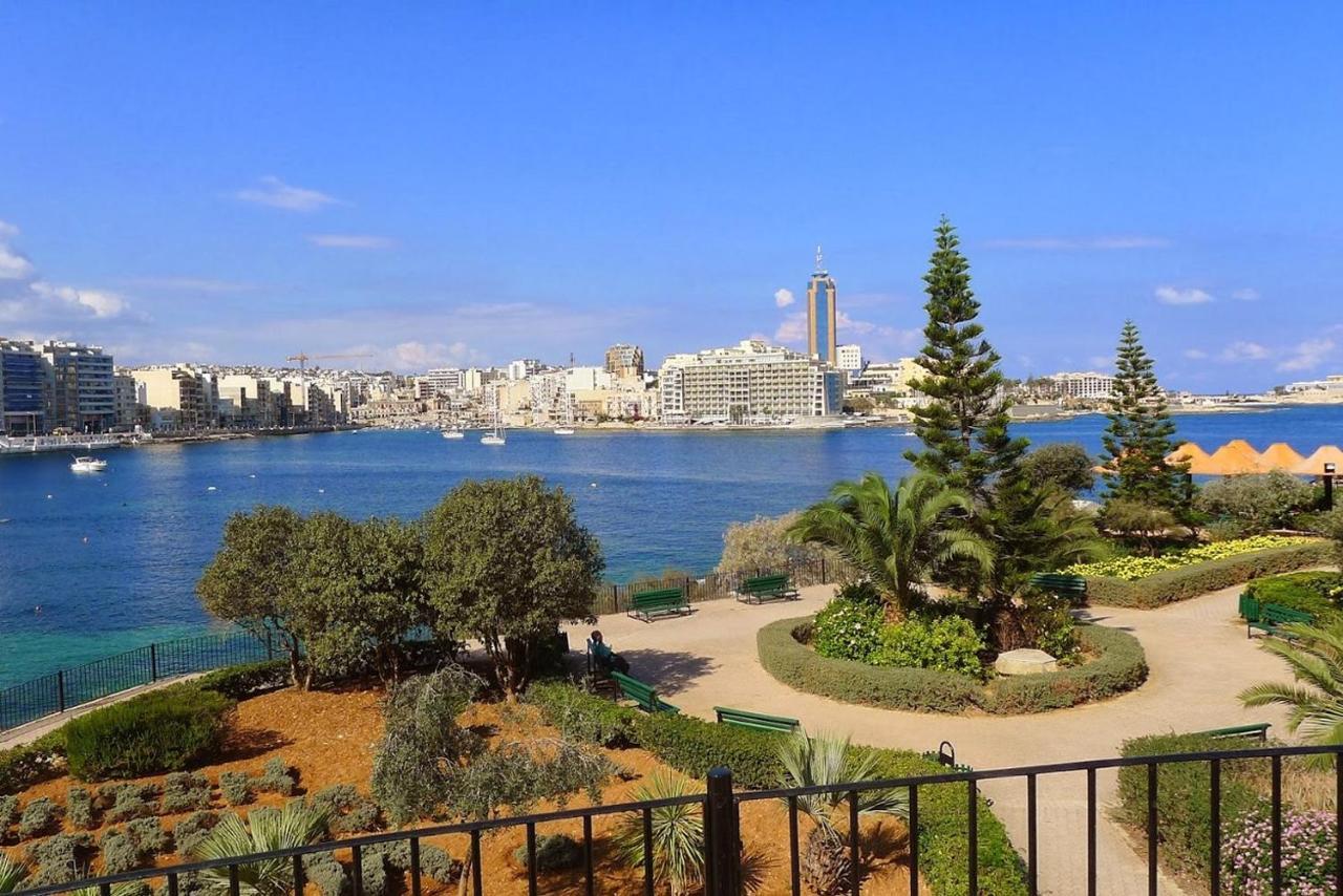 Апартаменты Picturesque Sliema Pad Steps From The Seafront Экстерьер фото