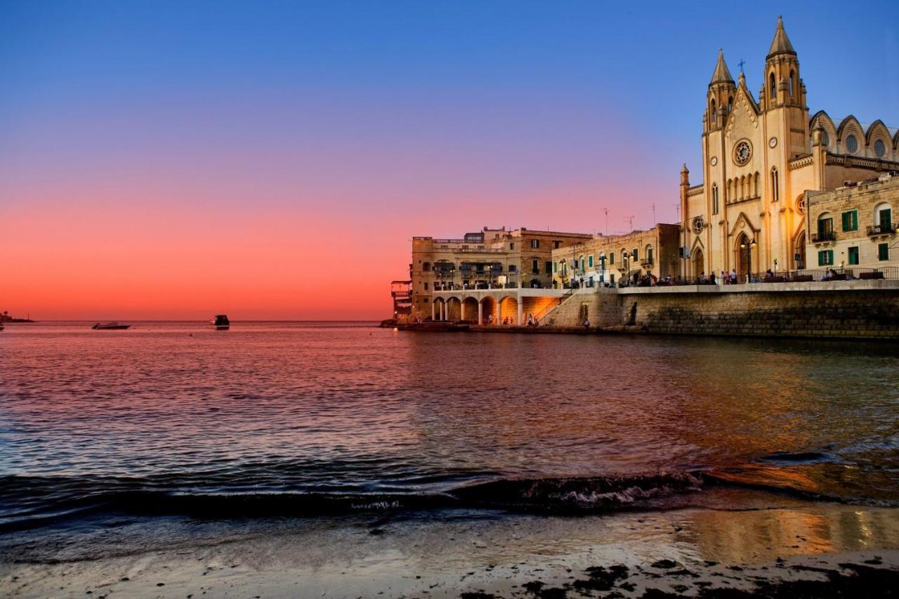 Апартаменты Picturesque Sliema Pad Steps From The Seafront Экстерьер фото